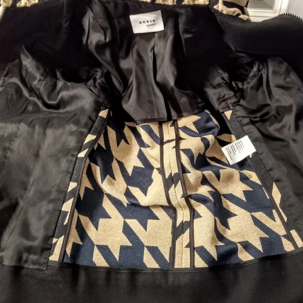 Akris Punto Black Camel Houndstooth Tweed Jacket
